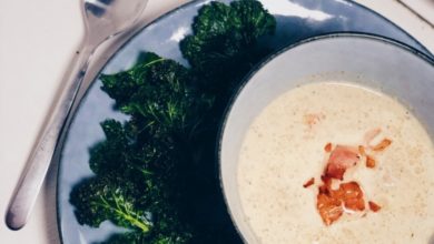 Champignonsuppe med bacon og grønnkålchips