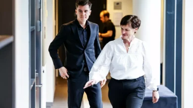 Broren avviser anklager