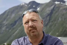 Stor pågang av turister og fullbooket resort