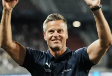 Advarer: Kan miste hodet