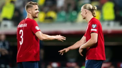 Kristoffer Vassbakk Ajer (27) ville hedre død bestefar da han endret navnet på drakta. Nå tar også Erling Braut Haaland (25) draktgrep.