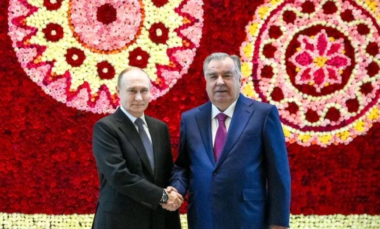 Putin fremhever Russland–Tadsjikistan-forholdet som et «pålitelig alliansesamarbeid» under statsbesøk i Dusjanbe Putin fremhever Russland–Tadsjikistan-forholdet som et «pålitelig alliansesamarbeid» under statsbesøk i Dusjanbe