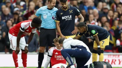 Martin Ødegaard skadet kneet mot West Ham.