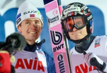 – Går rundt og sender blikk – Går rundt og sender blikk