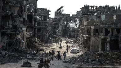 Israel bryter våpenhvilen: Fortsetter artilleriangrep og ødeleggelse av boliger i Gaza Israel bryter våpenhvilen: Fortsetter artilleriangrep og ødeleggelse av boliger i Gaza