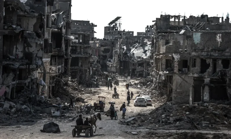 Israel bryter våpenhvilen: Fortsetter artilleriangrep og ødeleggelse av boliger i Gaza Israel bryter våpenhvilen: Fortsetter artilleriangrep og ødeleggelse av boliger i Gaza