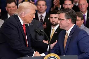 Erling Braut Haaland bader i dyre vesker. Denne gang kom han til Norge med en Hermès Birkin HAC Rock 40.