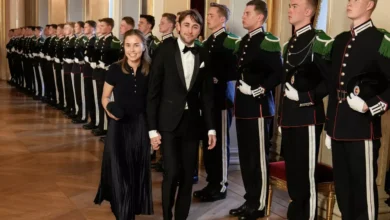 – Til to på natta