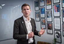 5000 kroner til den som tipsar om rett person