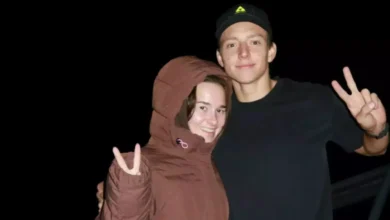 Tar dem imot med åpne armer