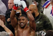 Knust av Joshua – fraktet til sykehus