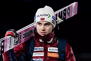 Hopper Domen Prevc med åpne skolisser? Ryktene svirrer i Hoppuka.