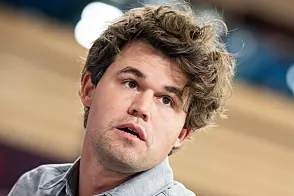 Sjakk-oppstyr: Magnus Carlsen innrømmer skyld Sjakk-oppstyr: Magnus Carlsen innrømmer skyld