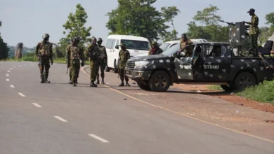 Minst 30 drept i koordinerte angrep i Nordvest-Nigeria – flere landsbyer ødelagt Minst 30 drept i koordinerte angrep i Nordvest-Nigeria – flere landsbyer ødelagt
