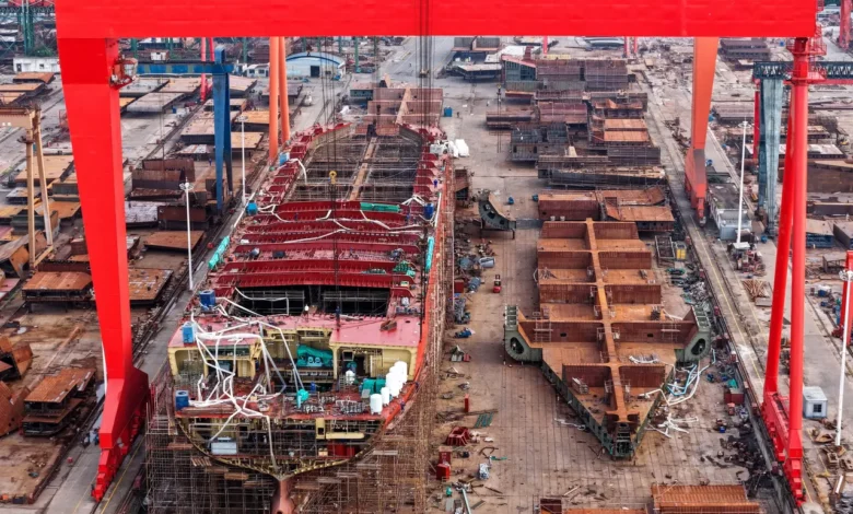 Kina forblir verdens største skipsbygger i 2025