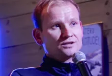 – Folk er oppgitt og små-forbanna