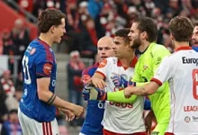 Fyrer løs etter skalp: – Største idioten