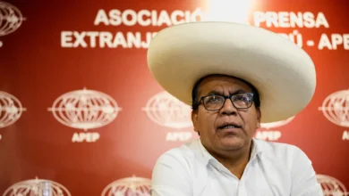 Perus presidentkandidat Sanchez anklages for økonomiske uregelmessigheter før andre valgomgang