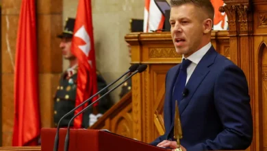 Peter Magyar innsatt som Ungarns statsminister med løfte om forandring