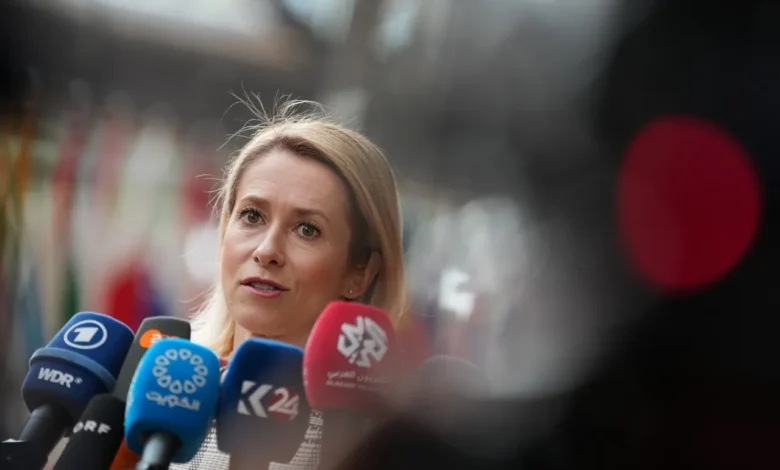 EUs utenrikssjef ber om raskere våpenproduksjon mens ministrer møtes i Brussel EUs utenrikssjef ber om raskere våpenproduksjon mens ministrer møtes i Brussel