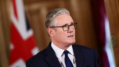 Starmer nekter å trekke seg etter at Labour taper terreng i lokalvalgene i England