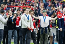 Det norske landslaget i ishockey feiret VM-bronse med karaoke og fest i Oslo