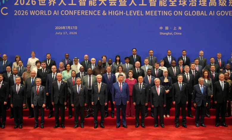 Xi Jinping advarer mot at ett land får dominere utviklingen av kunstig intelligens Xi Jinping advarer mot at ett land får dominere utviklingen av kunstig intelligens