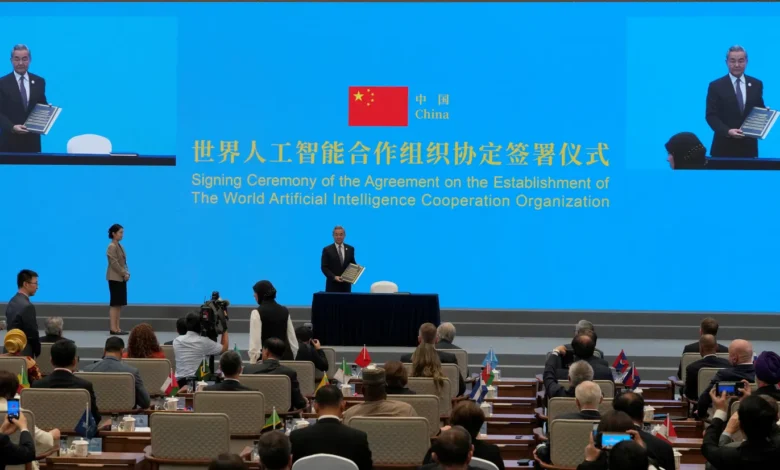Shanghai-avtale etablerer Verdensorganisasjonen for samarbeid om kunstig intelligens Shanghai-avtale etablerer Verdensorganisasjonen for samarbeid om kunstig intelligens