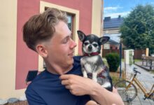 Adrian (17) flyktet til bestemor: –⁠ Hørtes ut som bomber (vg)