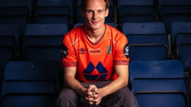 Supportere blåser ut mot egen klubb