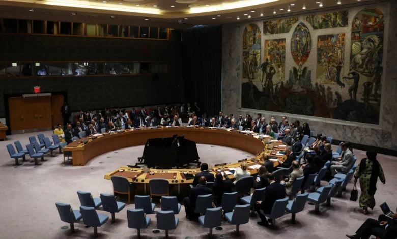 Russland og Kina nedlegger veto mot forlengelse av FN-panel som overvåker Iran-sanksjoner Russland og Kina nedlegger veto mot forlengelse av FN-panel som overvåker Iran-sanksjoner