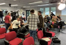 Unay Emery snakket på en pressekonferanse før kampen mellom Aston Villa og Viking.